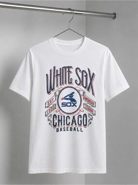 Gildan White Chicago White Sox Graphic Tee with Navy & Red Accents